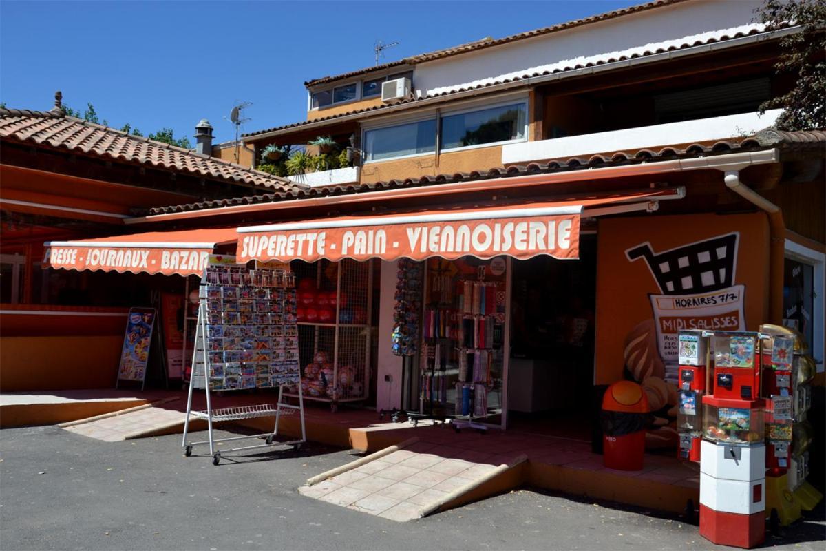 Camping Les Salisses - Maeva Vias Exterior photo